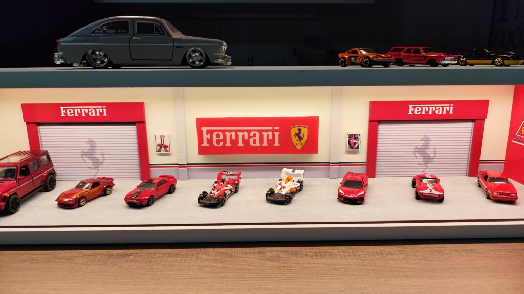 ExpoWheels - Expositor Premium - Modelo Ferrari - 1 Andar